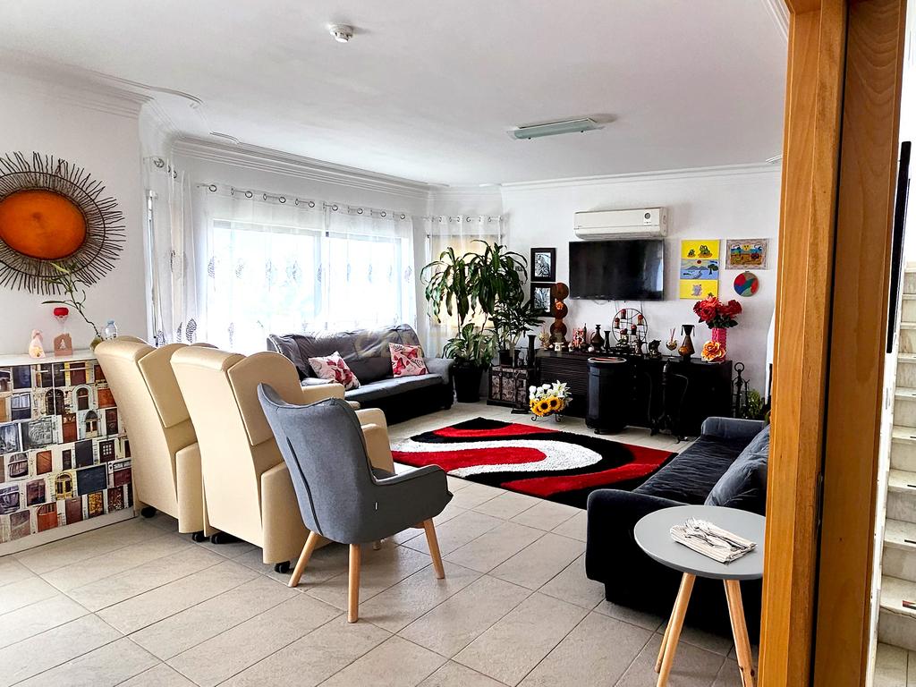 Oportunidade Única! Moradia com Afetação a Serviços, a Funcionar como Lar de Idosos Licenciado em Porto Salvo, Oeiras -  Moradia + Trespasse - Image 25